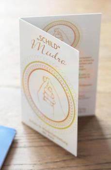 Klappkarte "Schild-Mudra"